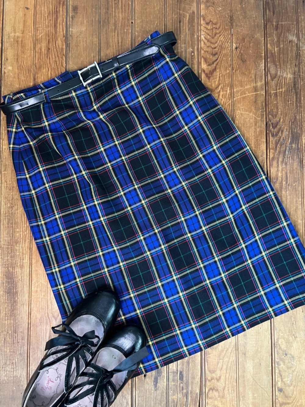 Vintage Betty Barclay skirt Blue Tartan Pencil Skirt - Women's Plaid wool